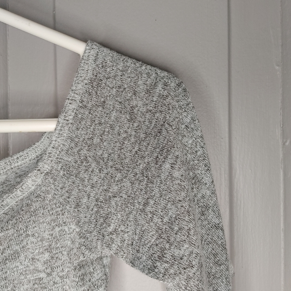 2/$50 Aritzia Wilfred Crop Top - Picture 3 of 5
